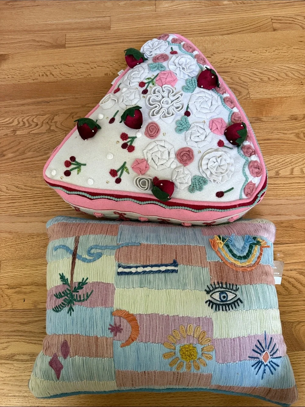 Decorative pillows